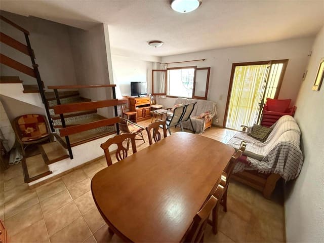 3 quarto Moradia em Banda para venda em Tavernes de la Valldigna com piscina - 215 000 € (Ref: 9462046)