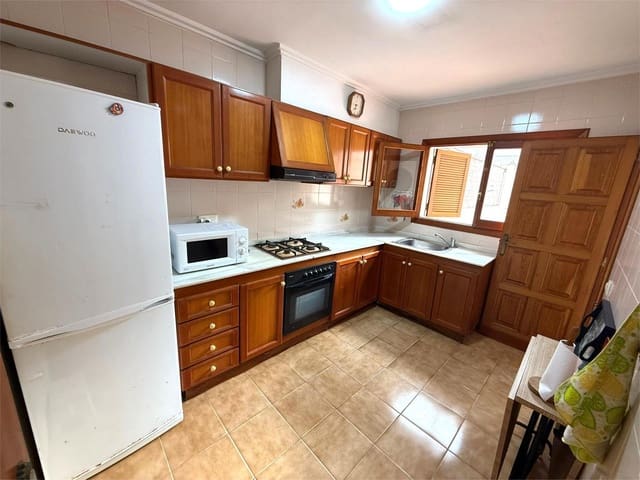 3 quarto Moradia em Banda para venda em Tavernes de la Valldigna com piscina - 215 000 € (Ref: 9462046)