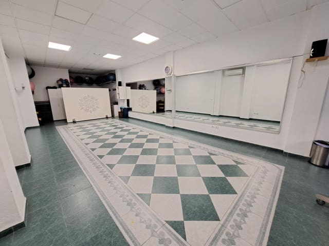 Local Commercial à vendre à Carcaixent - 70 000 € (Ref: 9465620)