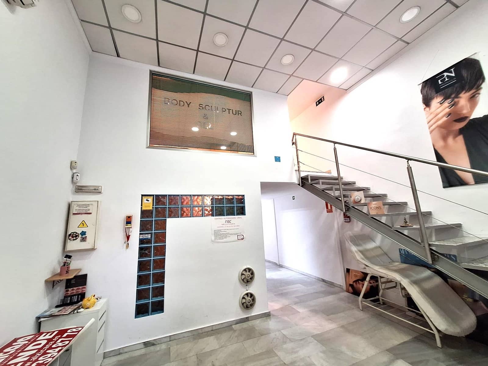 5 Zimmer Gewerbe zu verkaufen in Tavernes de la Valldigna - 77.500 € (Ref: 9468456)