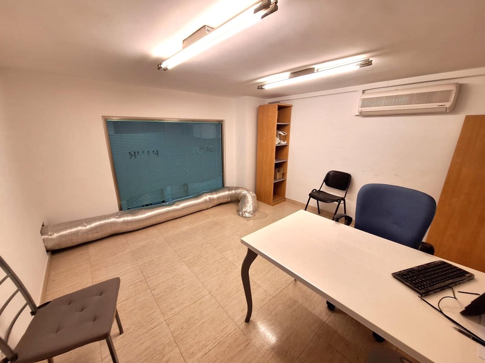 5 Zimmer Gewerbe zu verkaufen in Tavernes de la Valldigna - 77.500 € (Ref: 9468456)