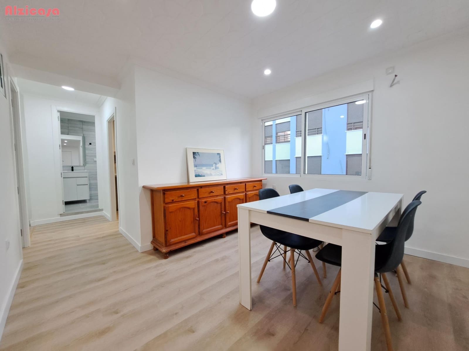 Piso de 3 habitaciones en Alzira en venta - 130.000 € (Ref: 9468457)