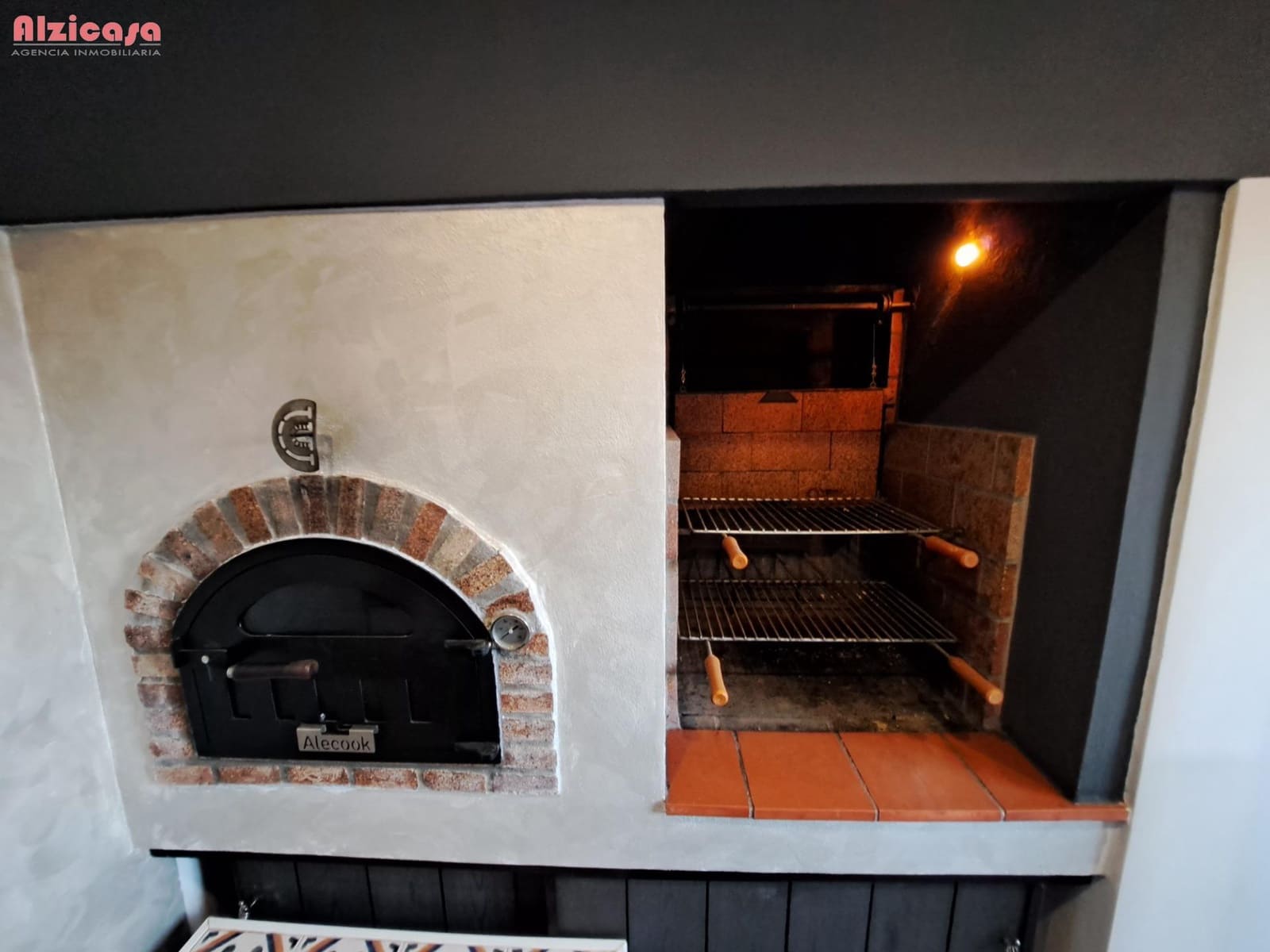 3 bedroom Townhouse for sale in Alzira with garage - € 280,000 (Ref: 9468458)