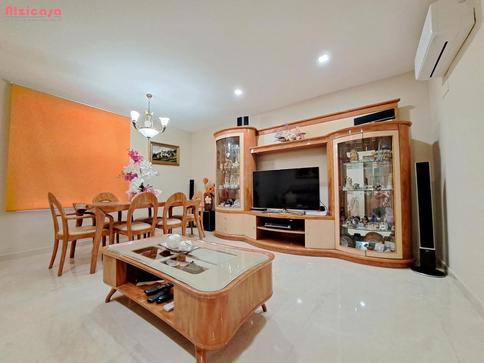 3 bedroom Townhouse for sale in Alzira with garage - € 280,000 (Ref: 9468458)