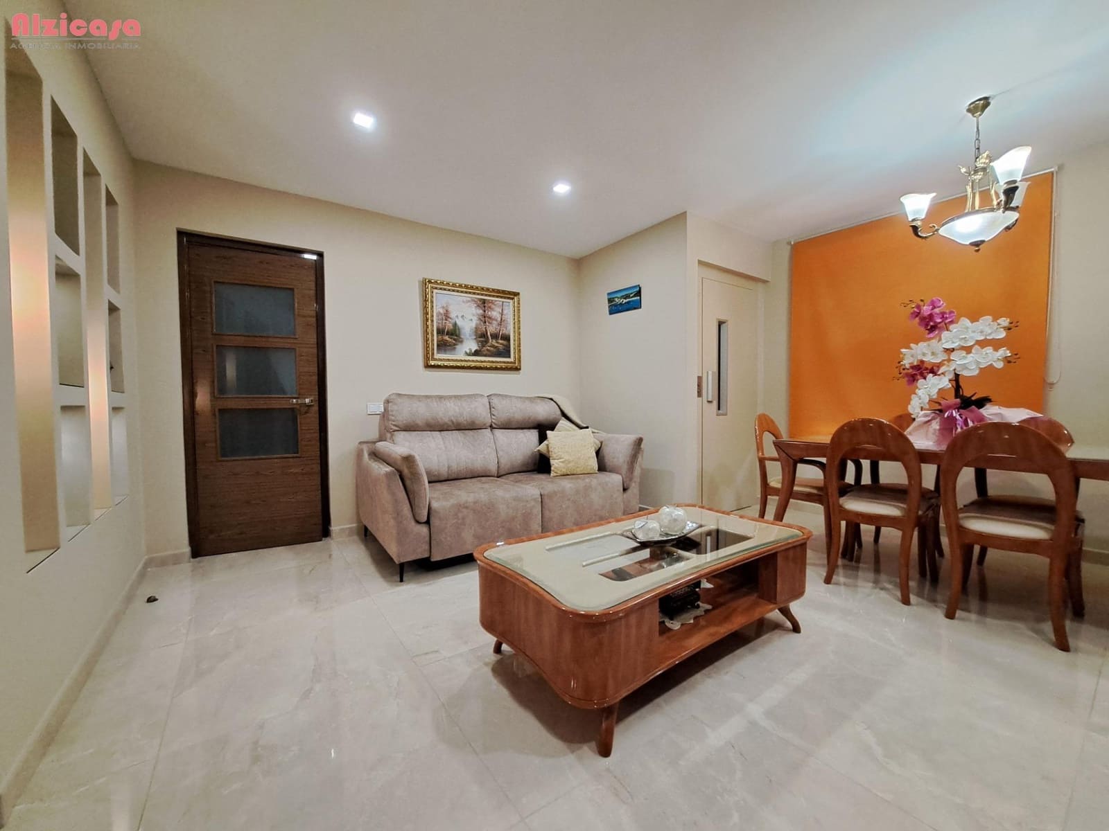 3 bedroom Townhouse for sale in Alzira with garage - € 280,000 (Ref: 9468458)