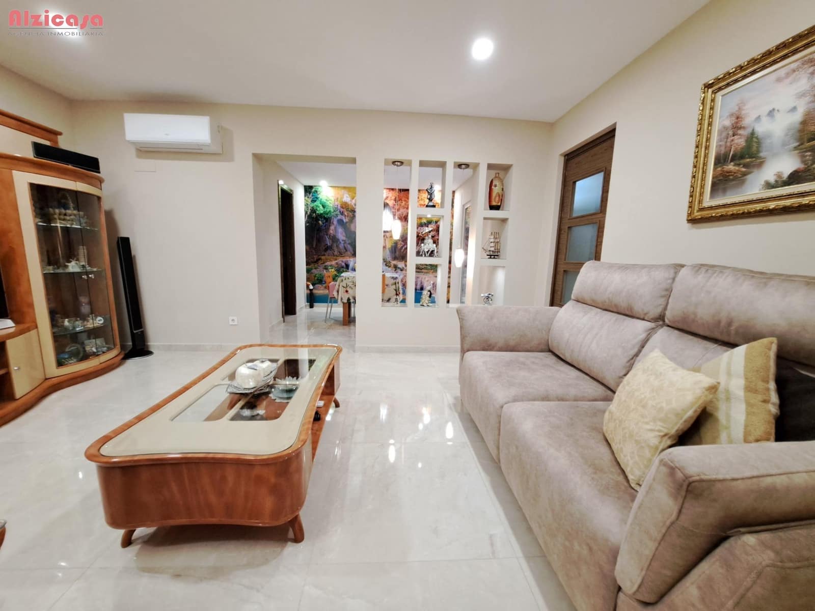 3 bedroom Townhouse for sale in Alzira with garage - € 280,000 (Ref: 9468458)