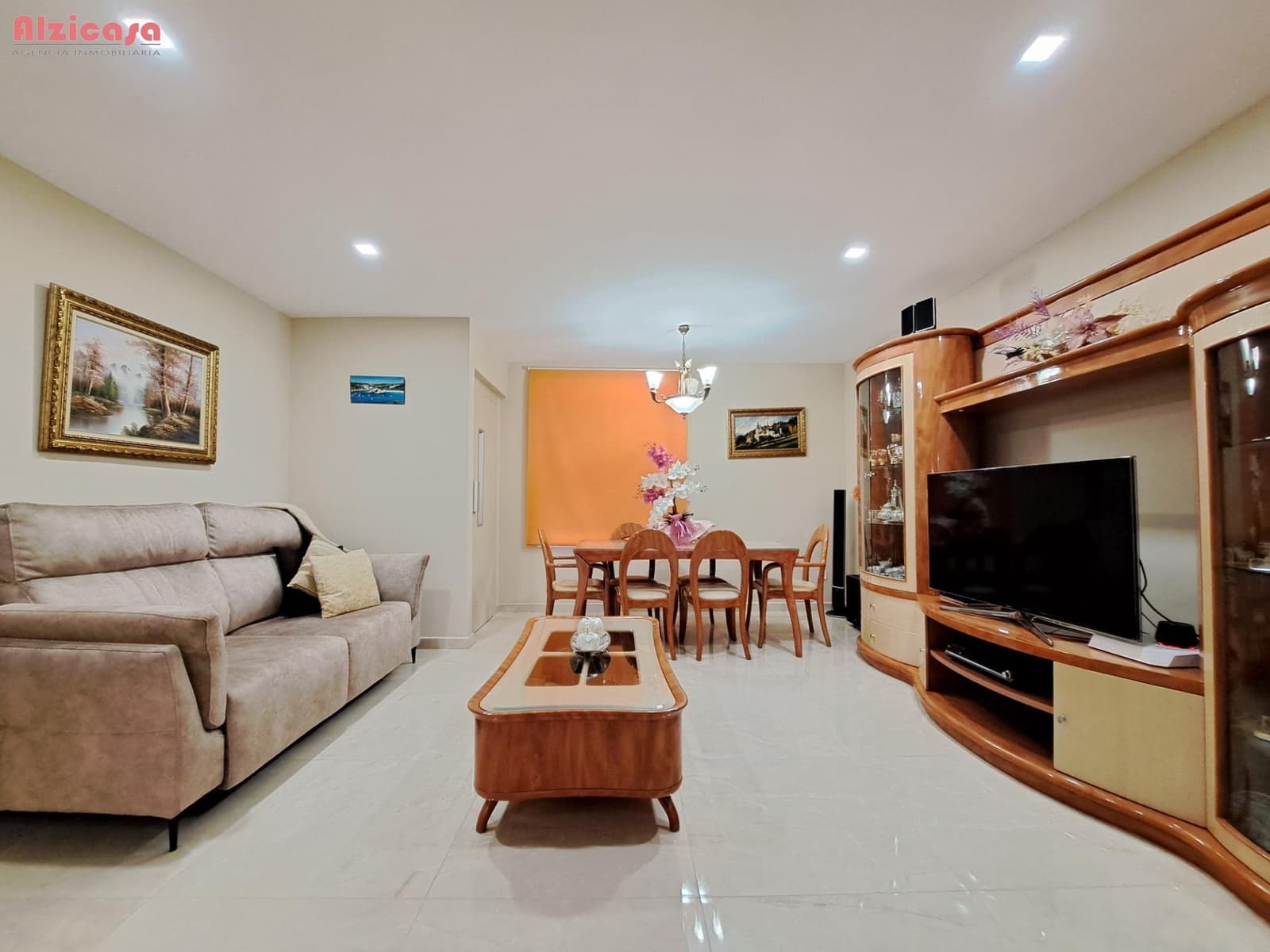 3 bedroom Townhouse for sale in Alzira with garage - € 280,000 (Ref: 9468458)