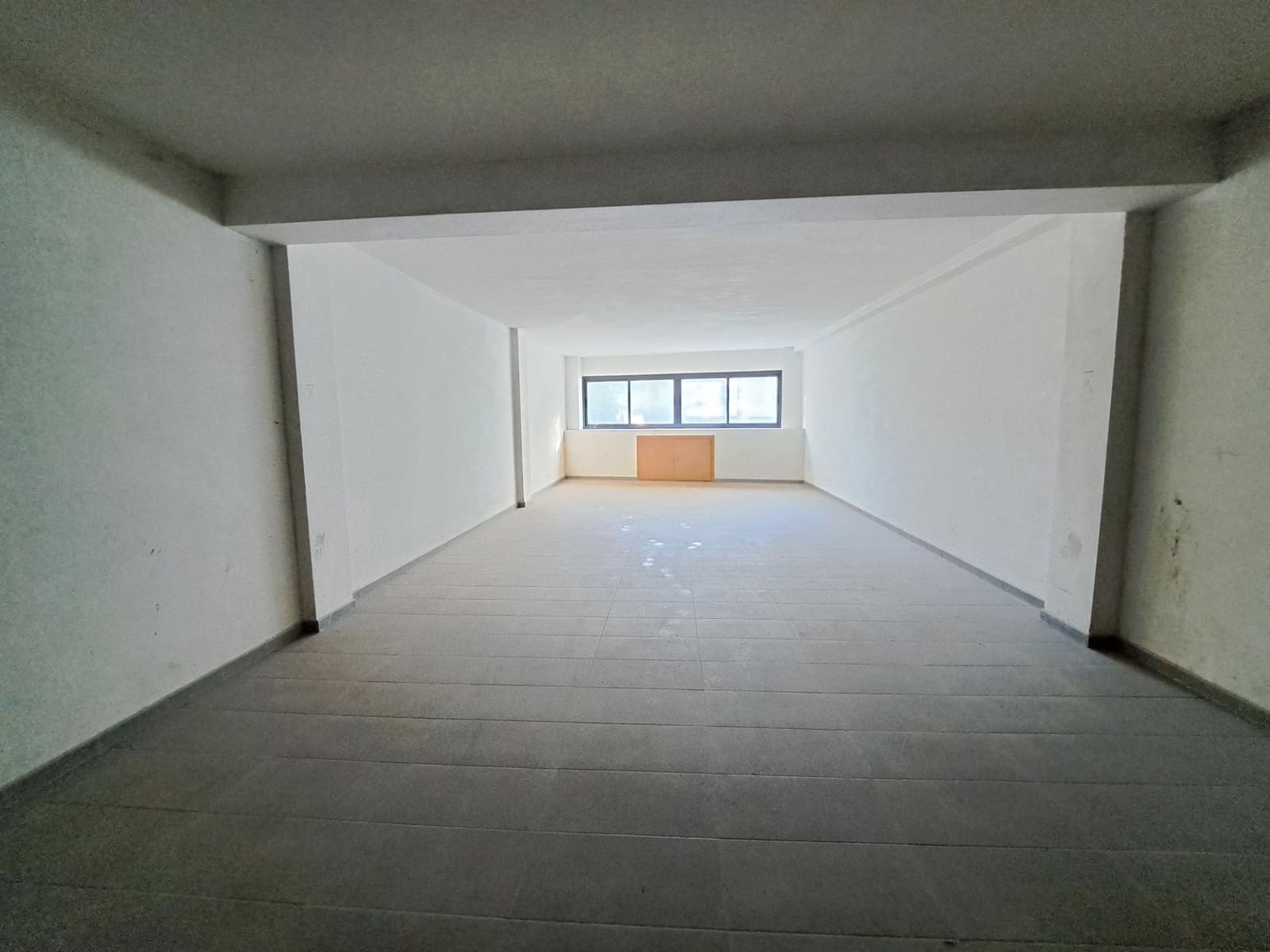Office for sale in Alzira - € 90,000 (Ref: 9483519)