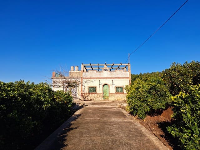 Finca/Casa Rural de 3 habitaciones en Alzira en venta con piscina garaje - 140.000 € (Ref: 9483520)