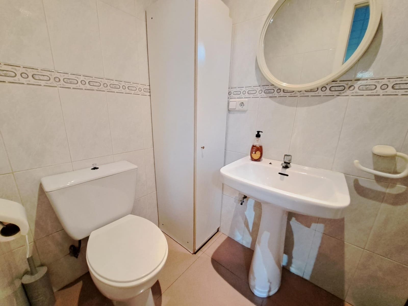 Commercial for rent in Alzira - € 650 (Ref: 9485272)