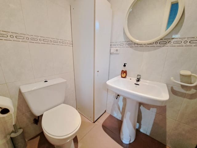 Commercial for rent in Alzira - € 650 (Ref: 9485272)