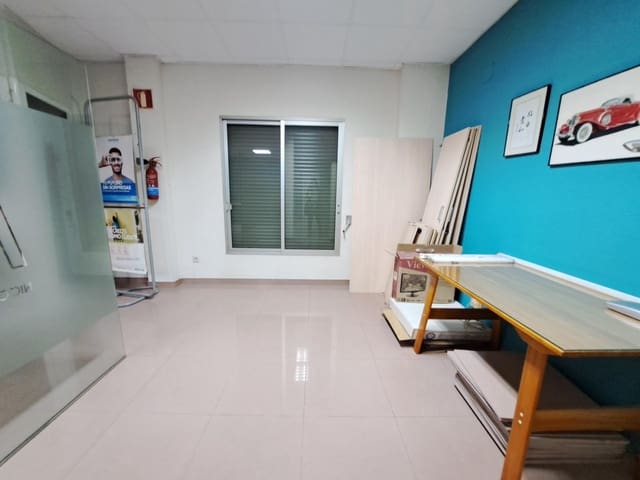 Commercial for rent in Alzira - € 650 (Ref: 9485272)