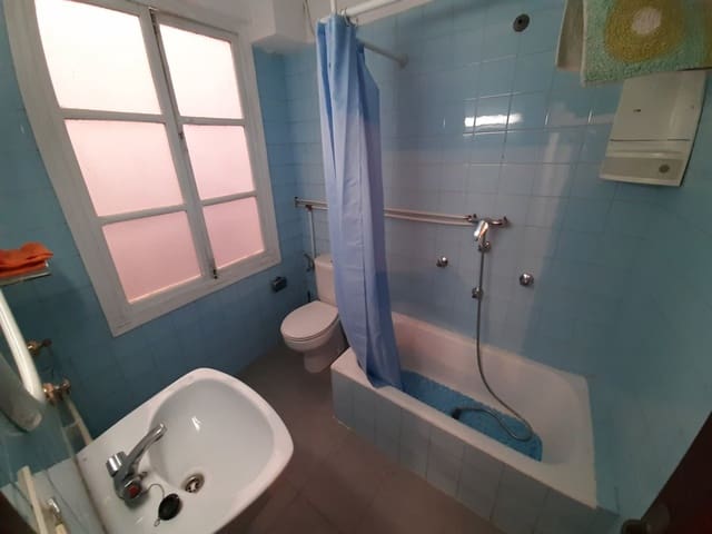 Comercial para arrendar em Alzira - 500 € (Ref: 9491300)