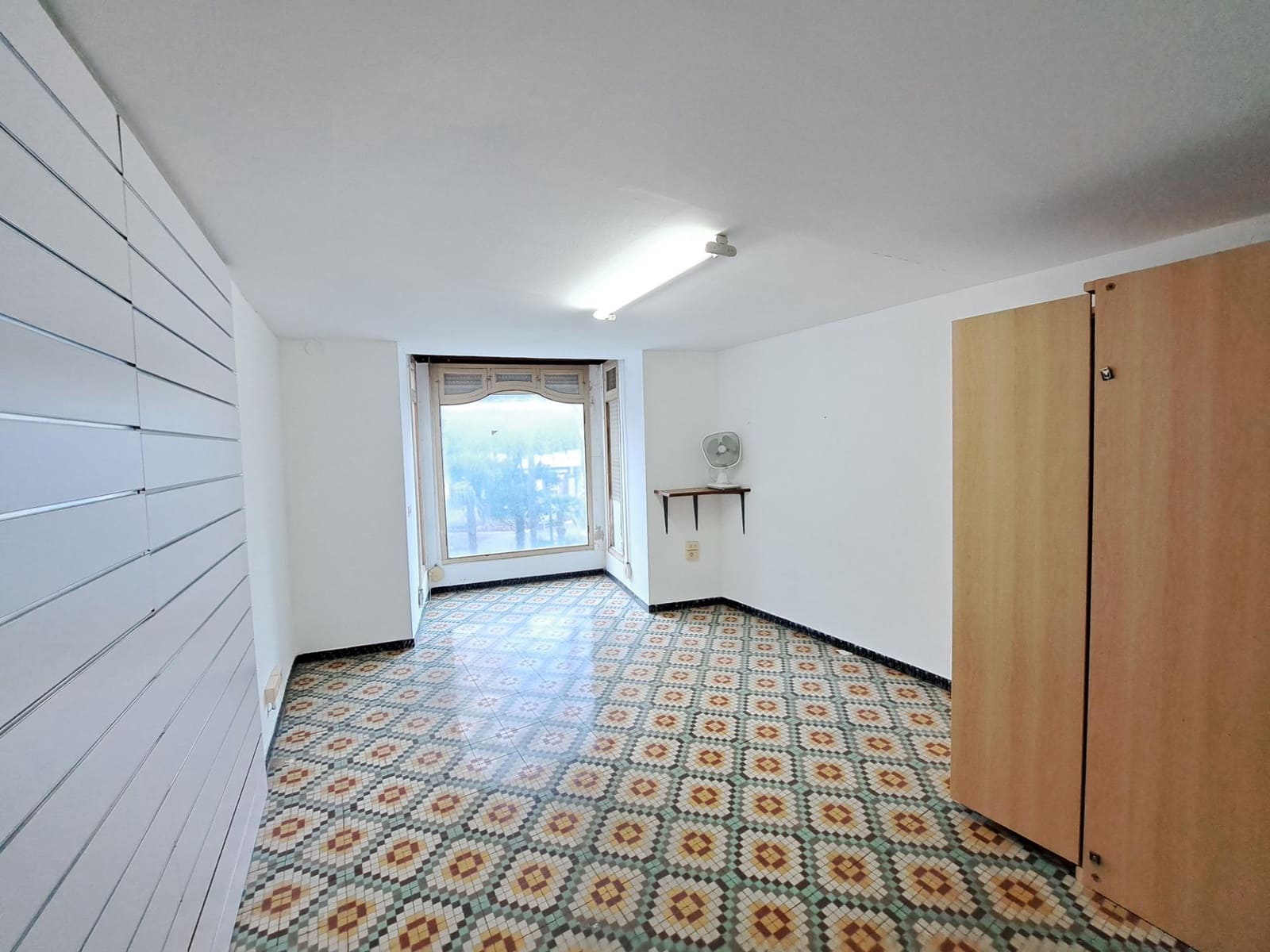 Commercial for rent in Alzira - € 500 (Ref: 9491300)