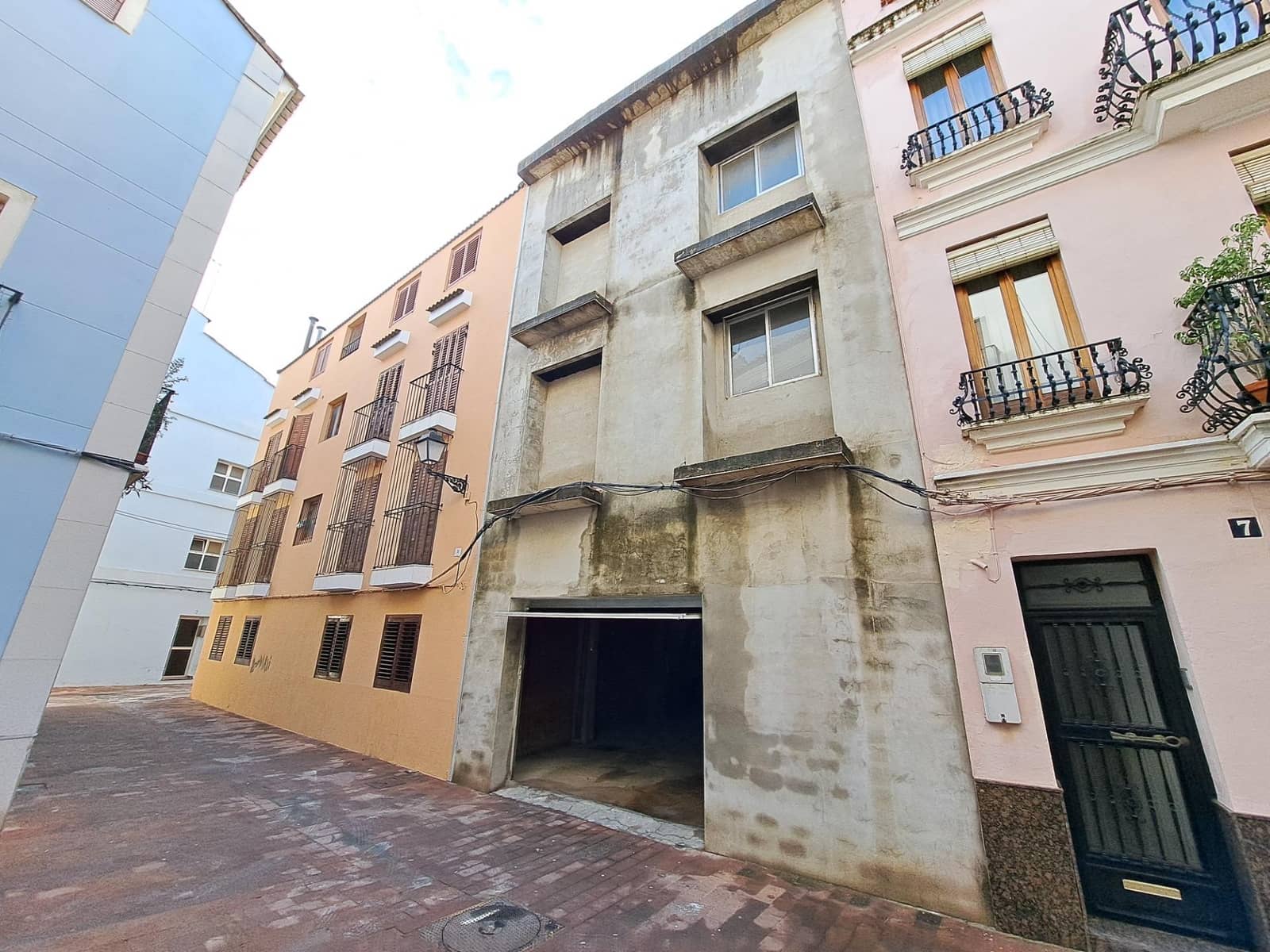 Casa en Alzira en venta con garaje - 185.000 € (Ref: 9494592)