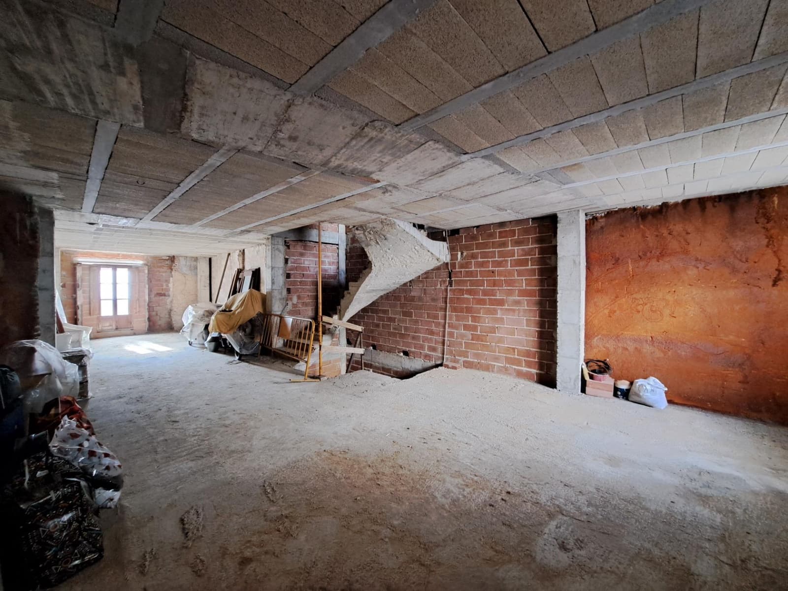 Casa en Alzira en venta con garaje - 185.000 € (Ref: 9494592)