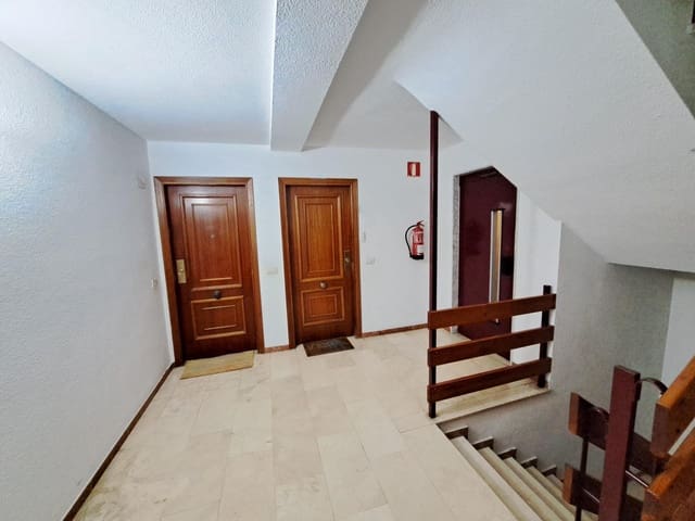4 bedroom Flat for sale in Alzira - € 160,000 (Ref: 9502245)