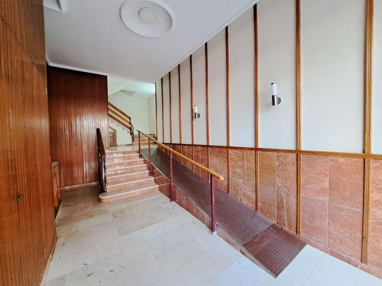 4 bedroom Flat for sale in Alzira - € 160,000 (Ref: 9502245)