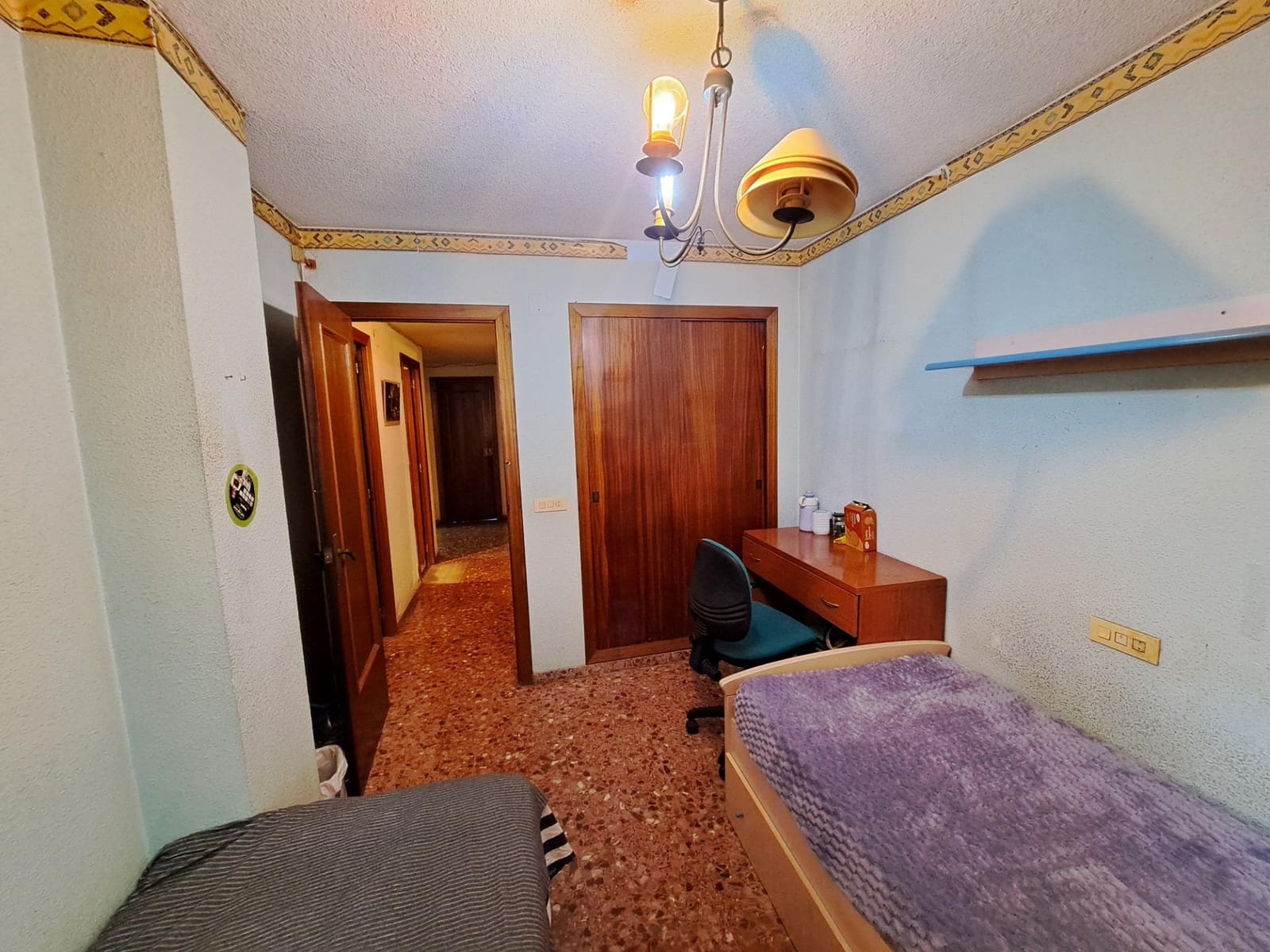 4 bedroom Flat for sale in Alzira - € 160,000 (Ref: 9502245)