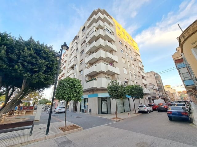 4 bedroom Flat for sale in Alzira - € 160,000 (Ref: 9502245)