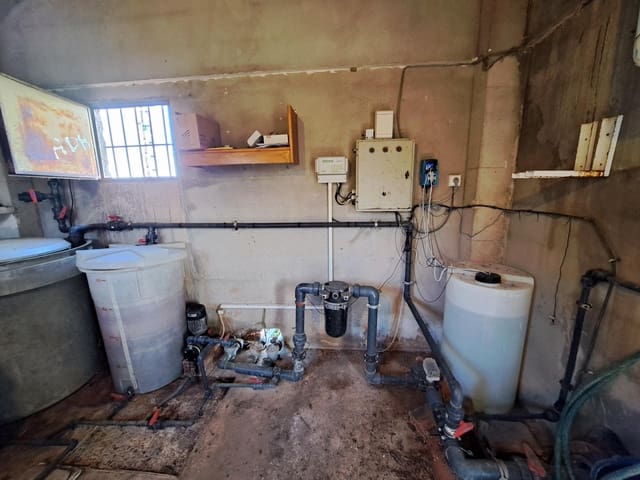 Teren niezagospodarowany na sprzedaż w Alzira - 130 000 € (Ref: 9504246)