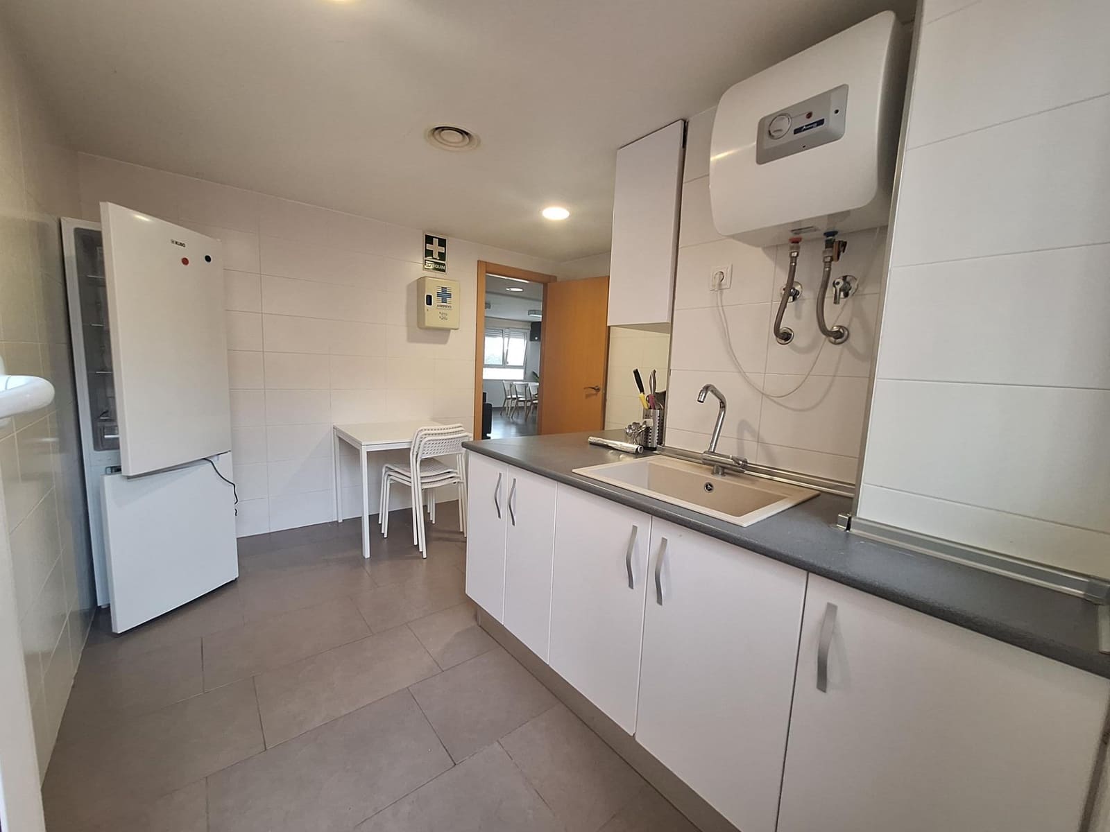 2 bedroom Flat for rent in Alzira - € 800 (Ref: 9508842)