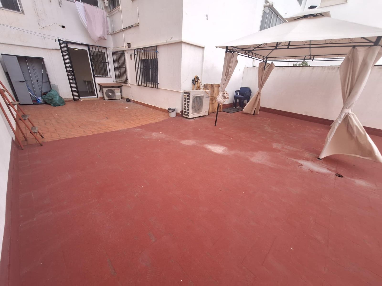 2 bedroom Flat for rent in Alzira - € 800 (Ref: 9508842)