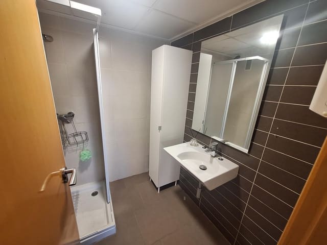 2 bedroom Flat for rent in Alzira - € 800 (Ref: 9508842)