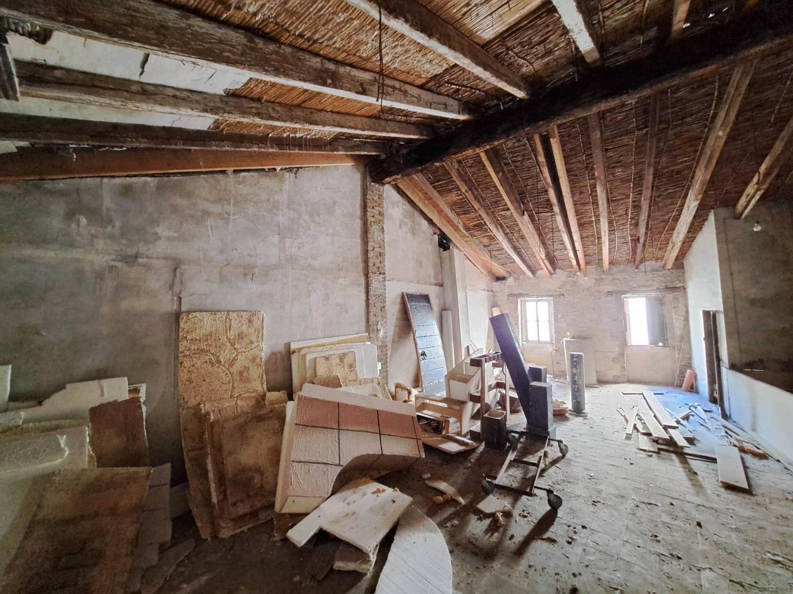 4 makuuhuone Omakotitalo myytävänä paikassa Alzira mukana 
autotalli - 48 000 € (Ref: 9508843)