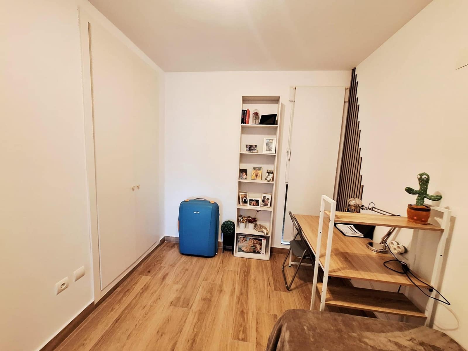 3 bedroom Flat for rent in Carlet - € 850 (Ref: 9516082)