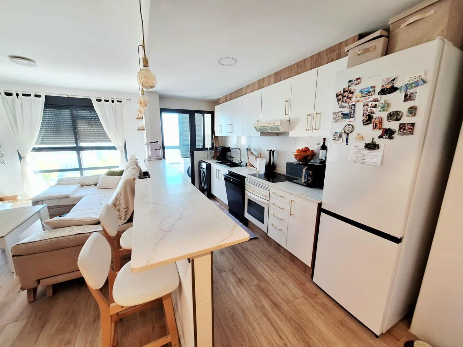 3 bedroom Flat for rent in Carlet - € 850 (Ref: 9516082)