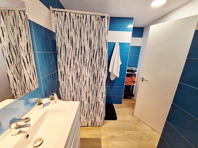 3 bedroom Flat for rent in Carlet - € 850 (Ref: 9516082)