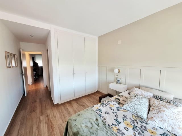 3 bedroom Flat for rent in Carlet - € 850 (Ref: 9516082)