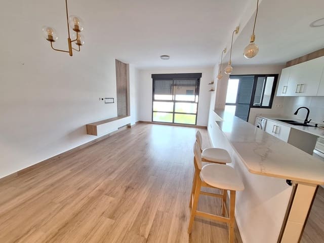 3 Zimmer Wohnung zu vermieten in Carlet mit Garage - 850 € (Ref: 9516082)