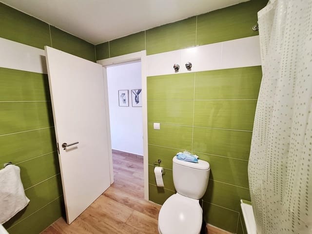 3 bedroom Flat for rent in Carlet with garage - € 850 (Ref: 9516082)