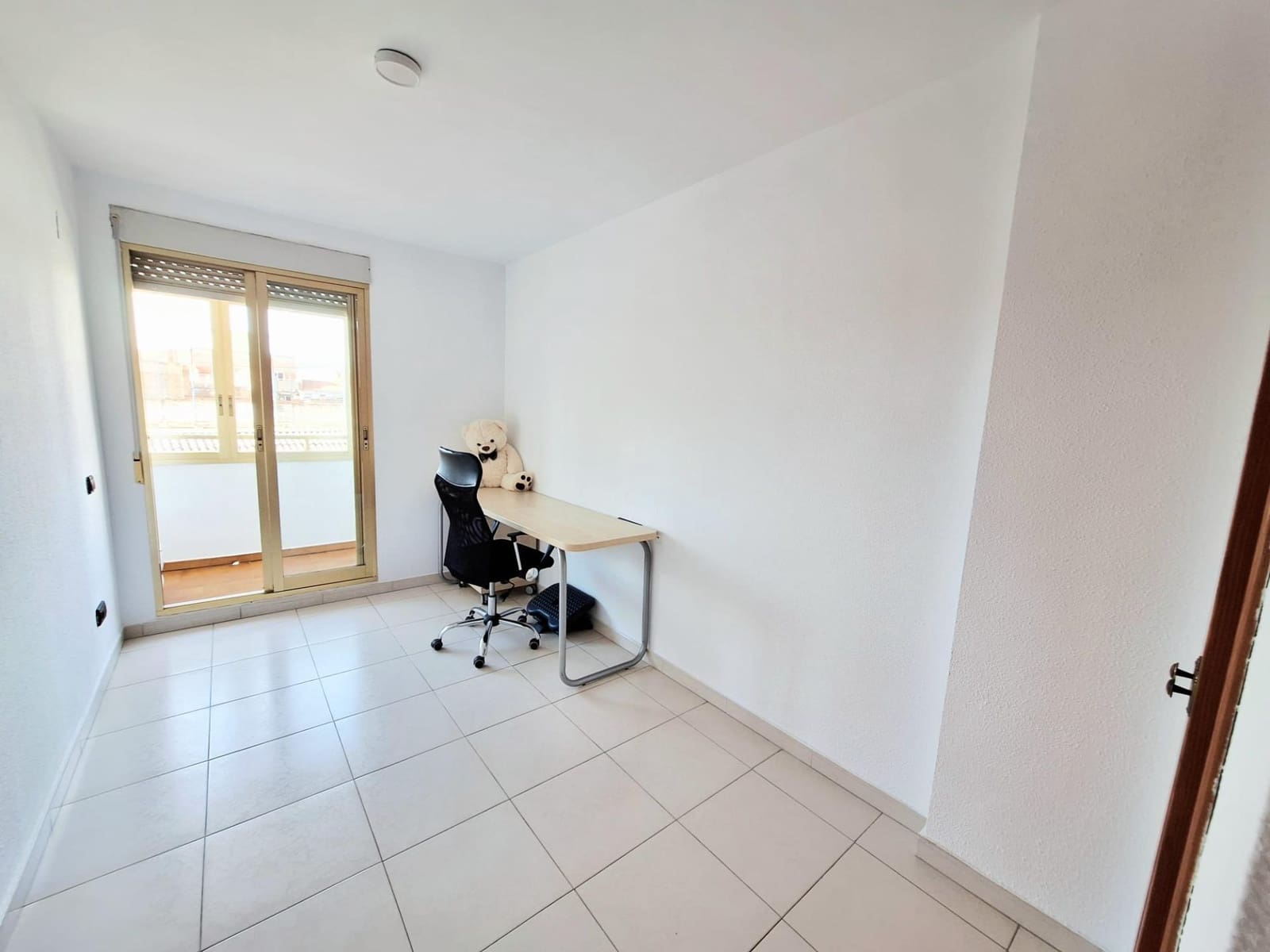 3 soveværelse Lejlighed til salg i Carcaixent - € 135.000 (Ref: 9516083)