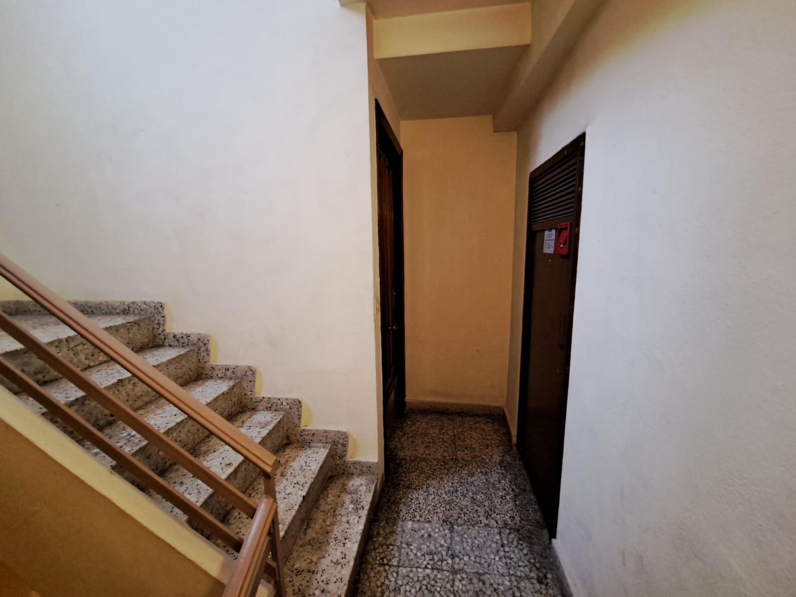 3 makuuhuone Asunto myytävänä paikassa Alzira - 130 000 € (Ref: 9530487)