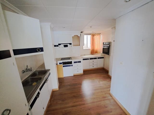 3 makuuhuone Asunto myytävänä paikassa Alzira - 130 000 € (Ref: 9530487)