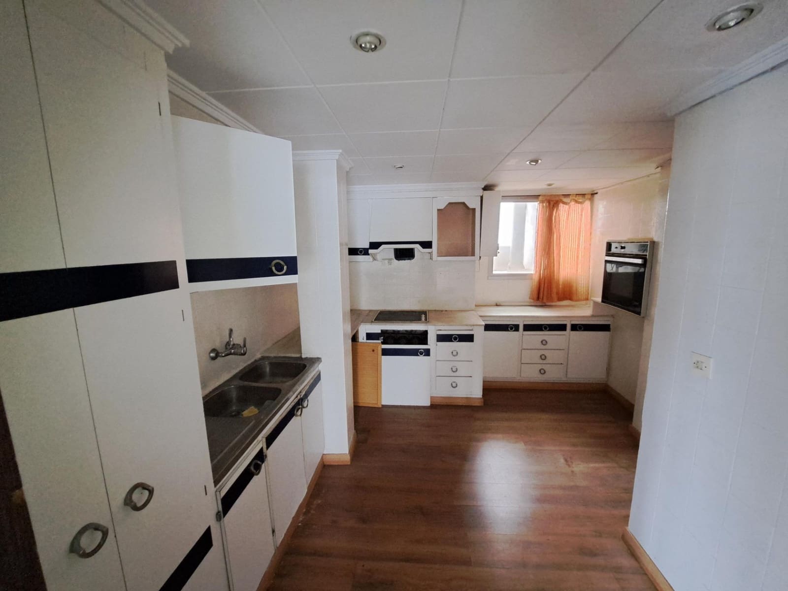 3 makuuhuone Asunto myytävänä paikassa Alzira - 130 000 € (Ref: 9530487)