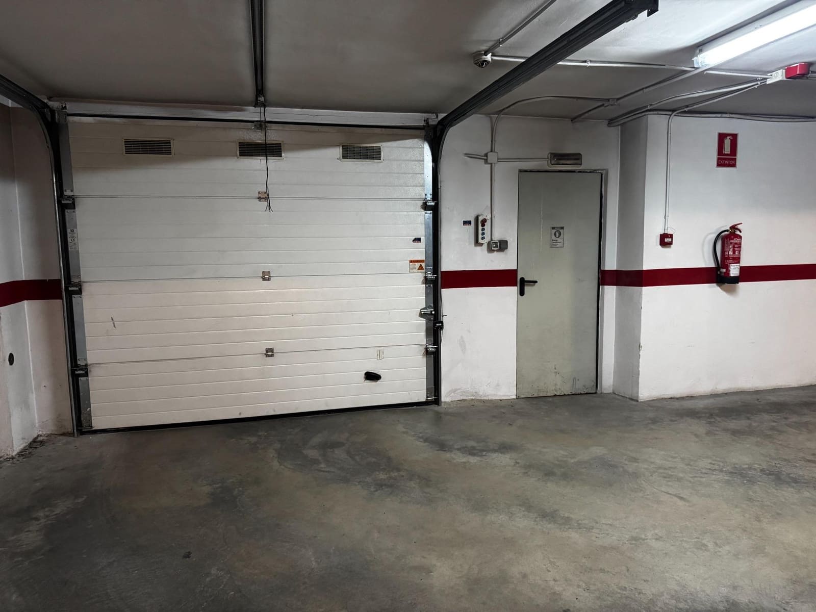 Garage for sale in Alzira - € 25,000 (Ref: 9530489)