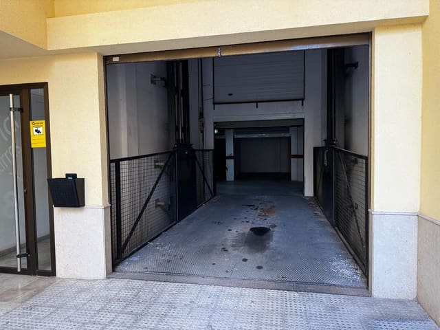 Garage te koop in Alzira - € 25.000 (Ref: 9530489)