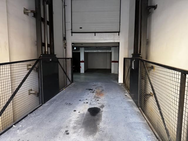 Garage te koop in Alzira - € 25.000 (Ref: 9530489)