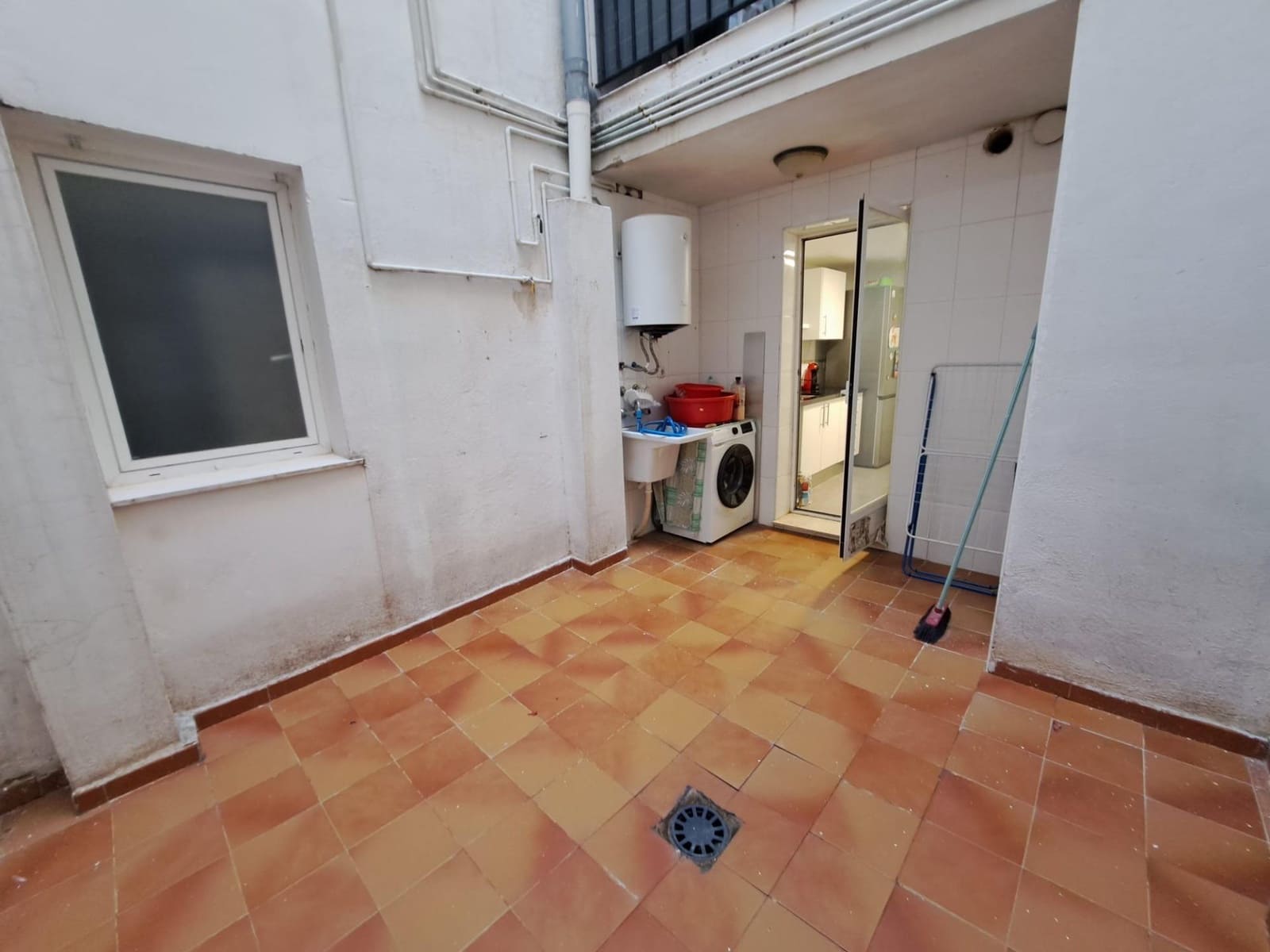 3 bedroom Flat for sale in Carcaixent - € 160,000 (Ref: 9530491)