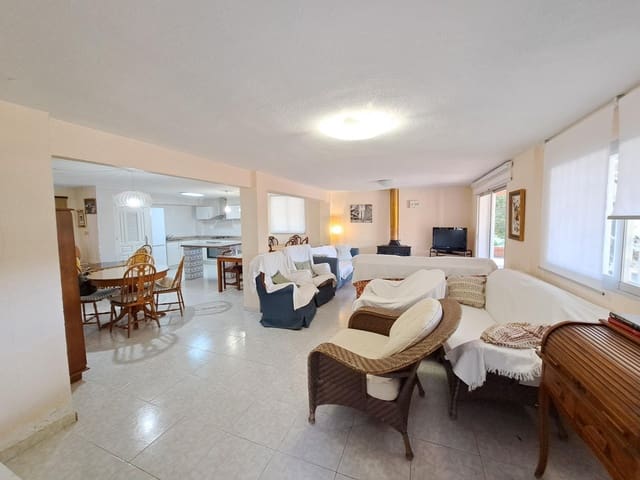 4 chambre Villa/Maison à vendre à Alzira avec piscine - 205 000 € (Ref: 9535889)