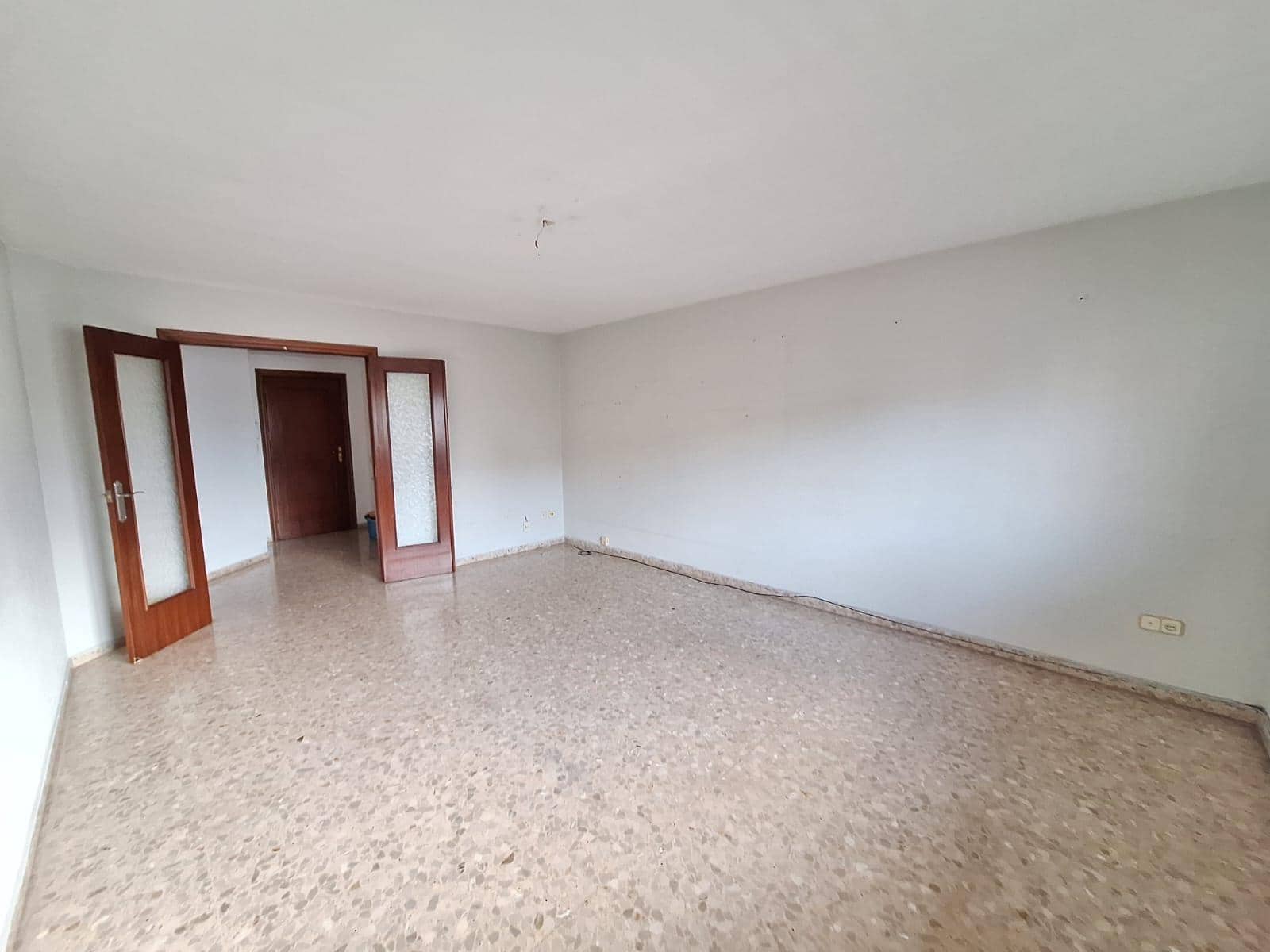 4 bedroom Flat for sale in Alcantera de Xuquer - € 95,000 (Ref: 9535890)