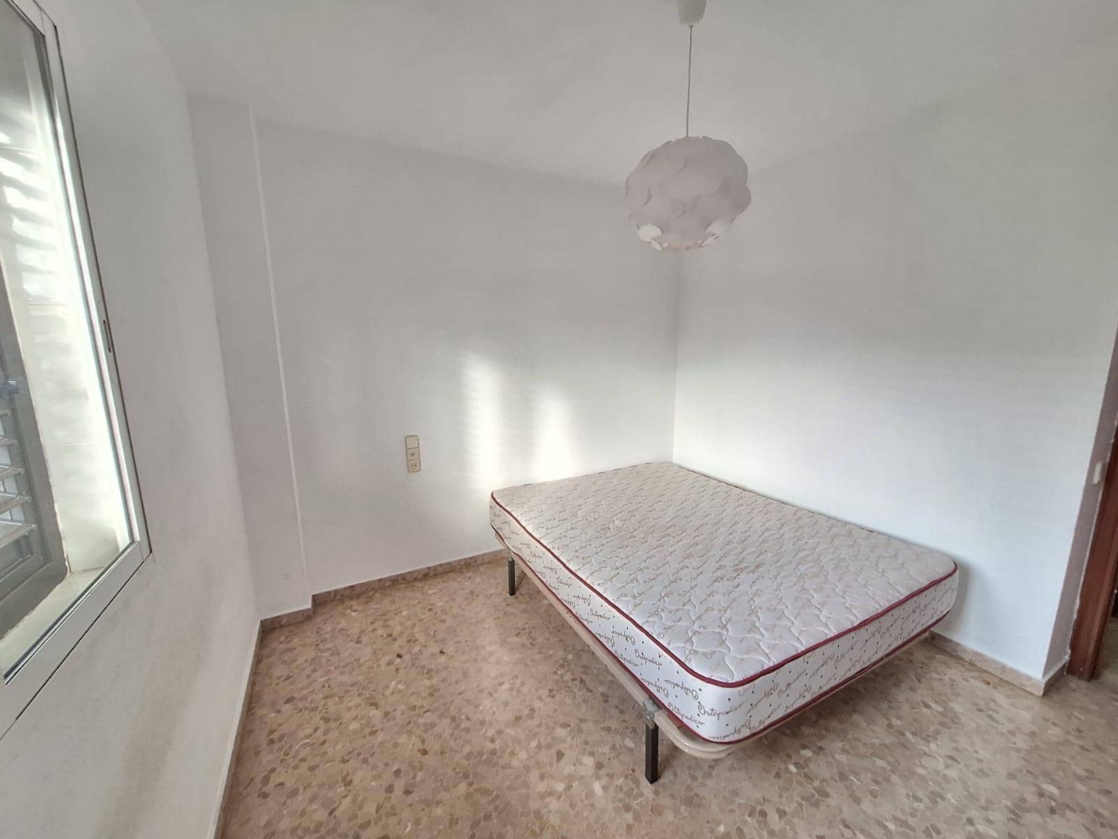 4 bedroom Flat for sale in Alcantera de Xuquer - € 95,000 (Ref: 9535890)