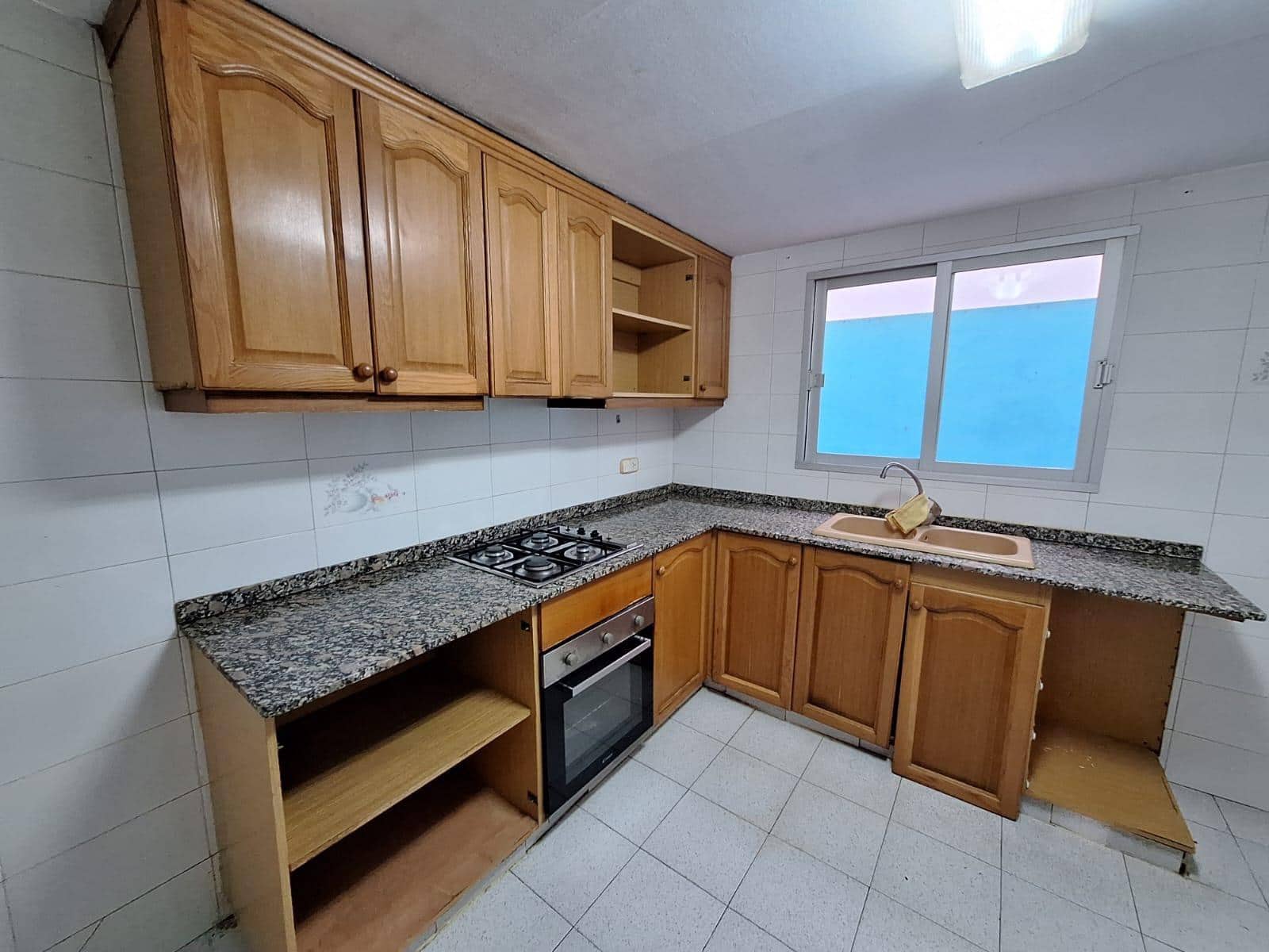 4 bedroom Flat for sale in Alcantera de Xuquer - € 95,000 (Ref: 9535890)