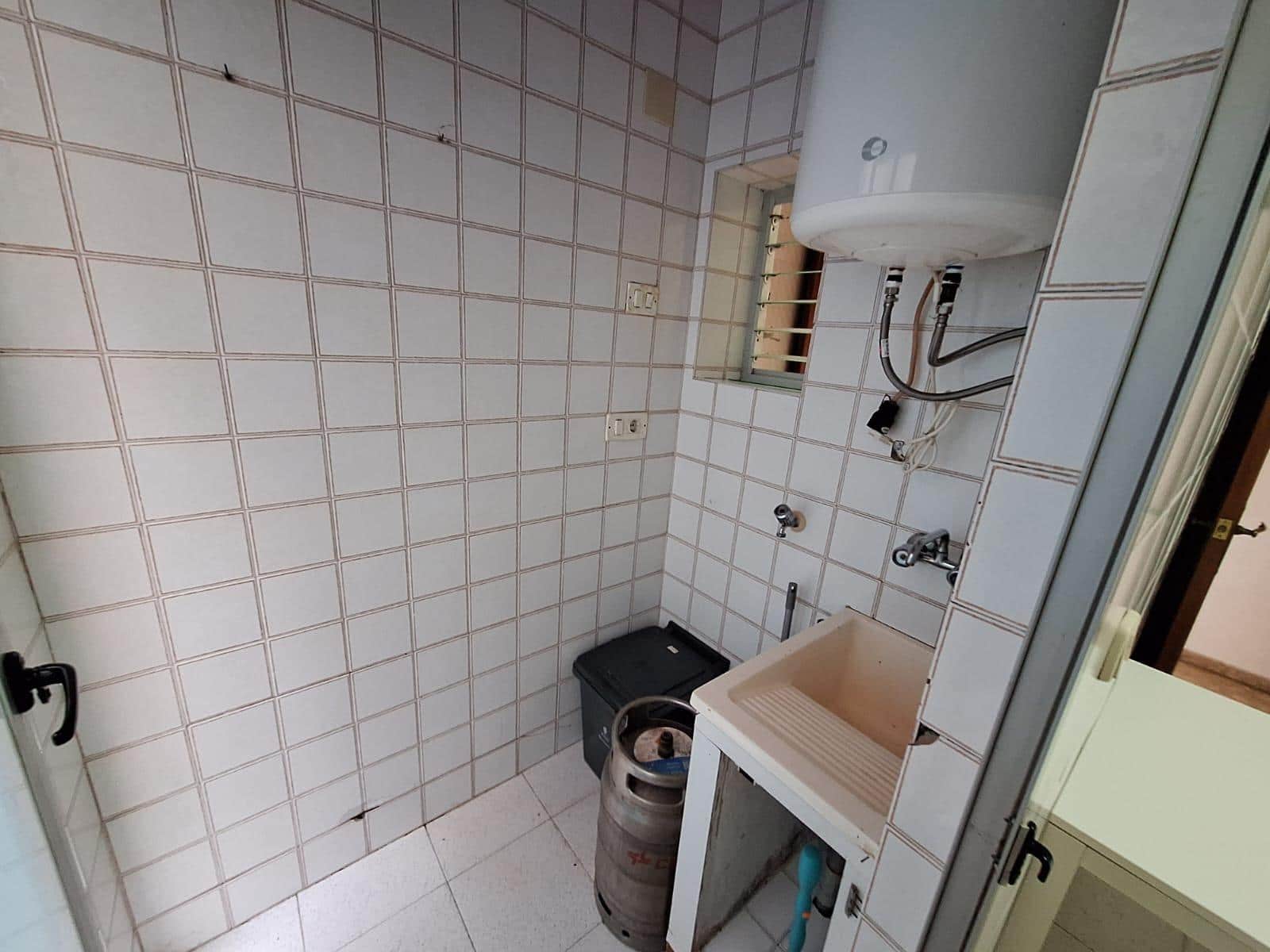 4 bedroom Flat for sale in Alcantera de Xuquer - € 95,000 (Ref: 9535890)