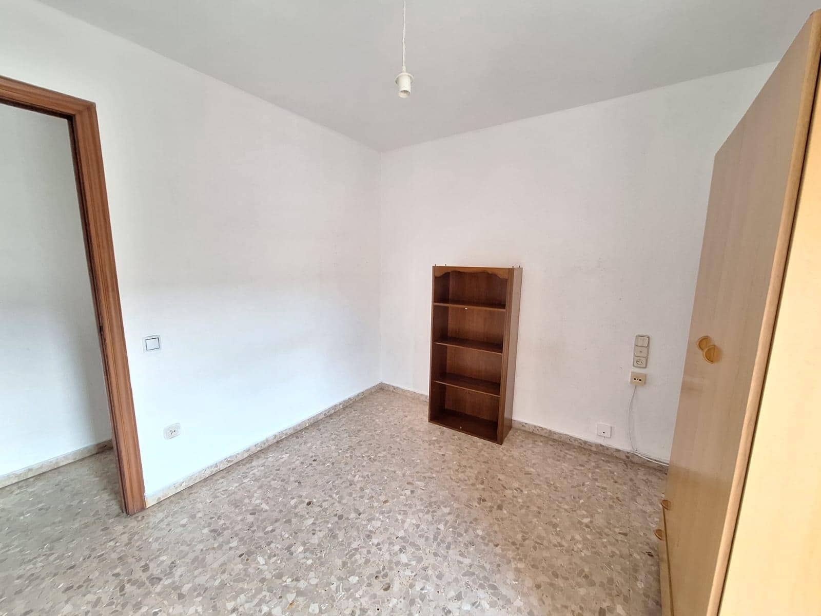 4 bedroom Flat for sale in Alcantera de Xuquer - € 95,000 (Ref: 9535890)