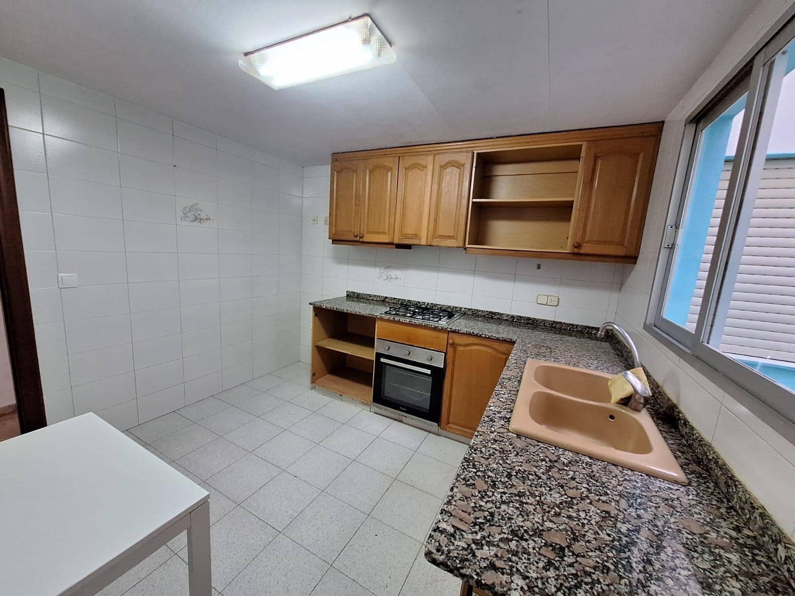 4 bedroom Flat for sale in Alcantera de Xuquer - € 95,000 (Ref: 9535890)